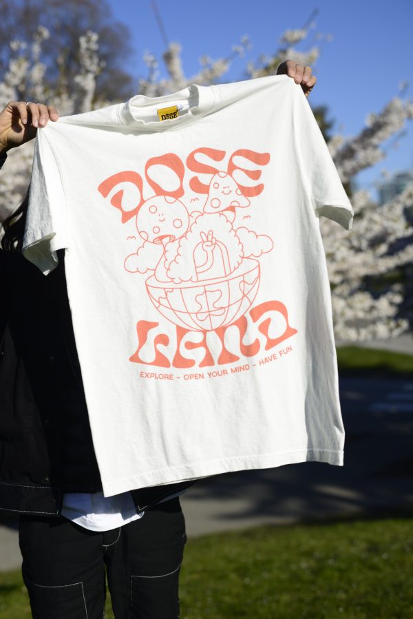 Explore Dose Land T-shirt - Image 4